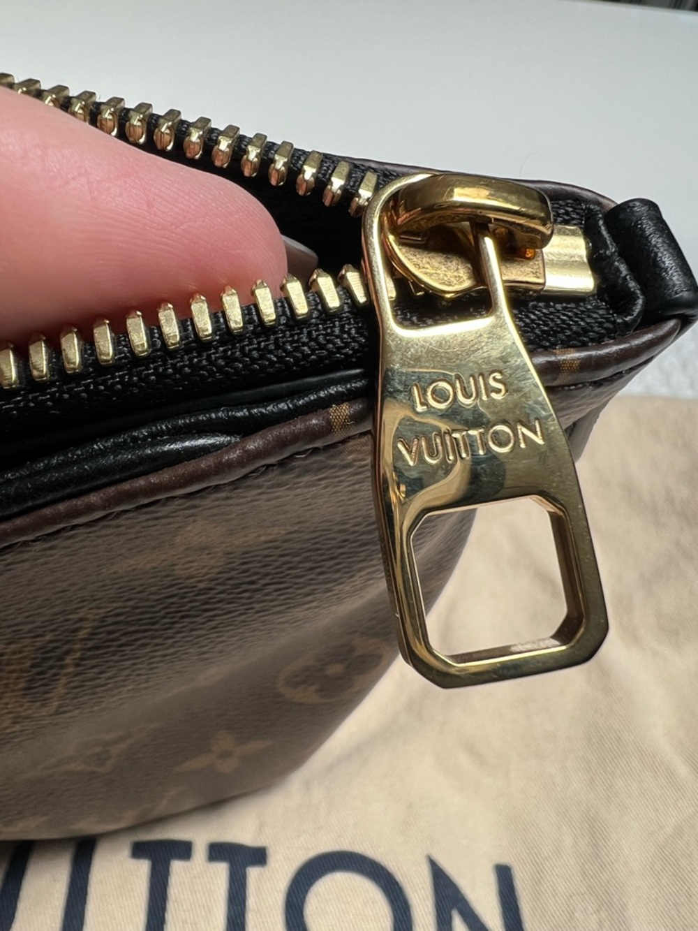 Louis Vuitton Pallas Monogram & Noir Toiletry Pouch or Purse (NEW) - Picture 13 of 16